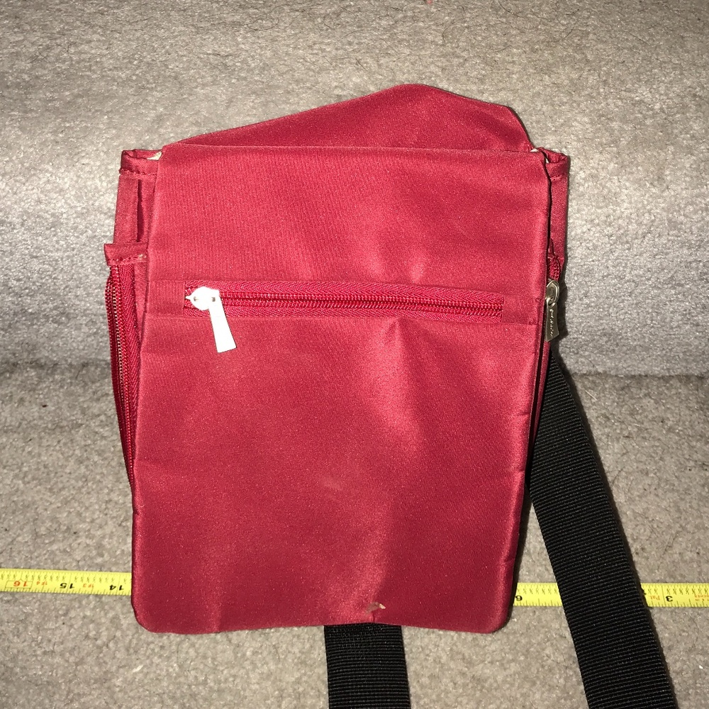 Travelon Travel Crossbody Purse Expands